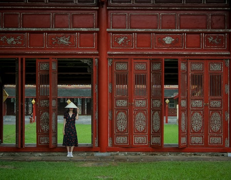 The Girl of the Gate